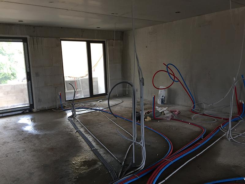 Travaux de plomberie et d'électricité lors d'une rénovation à Toulouse